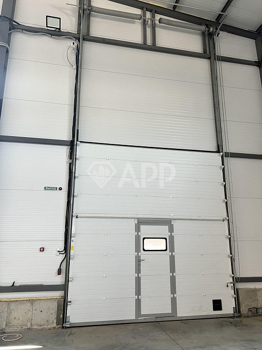 Сдам складское помещение,  1000 фото