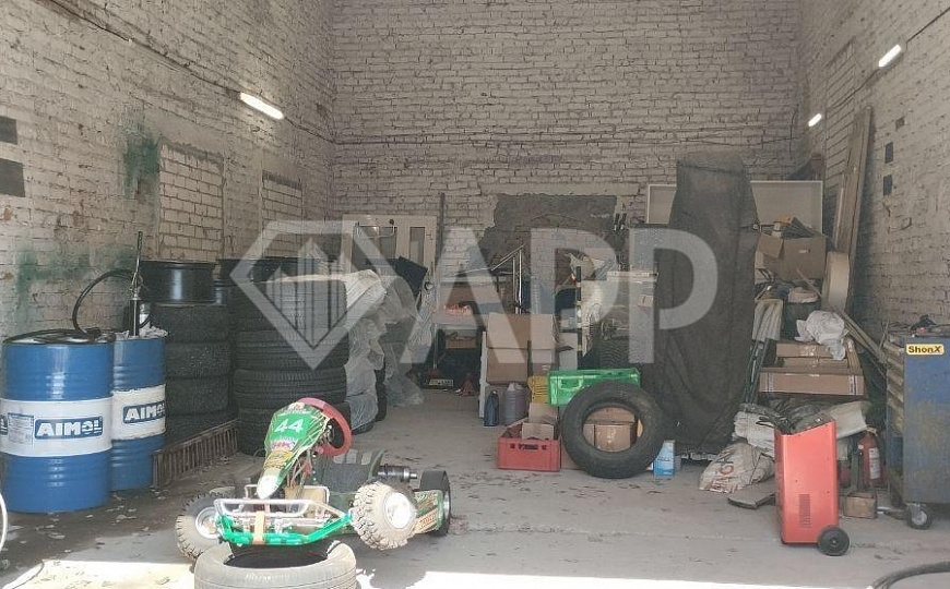 Боксы под грузовой сервис фото