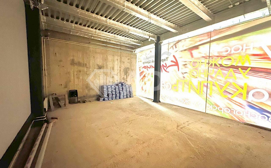 Предлагается в аренду помещение в ТЦ от 20м2 фото