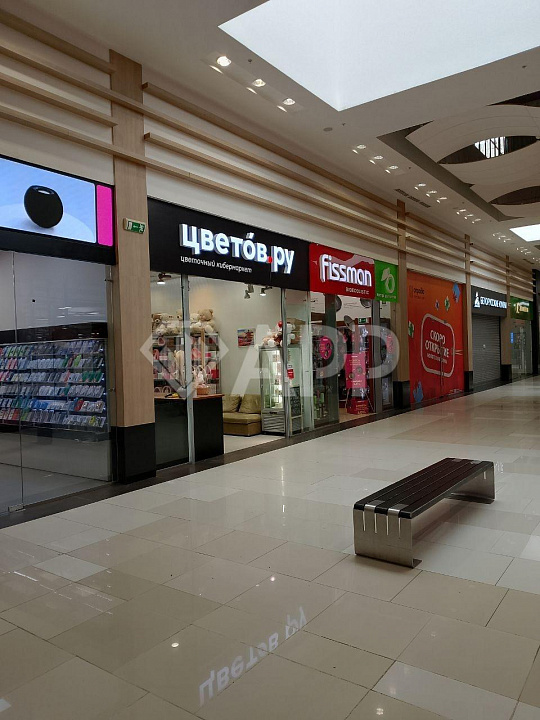 Корнер на ФУД молле в ТРЦ ОТРАДА фото