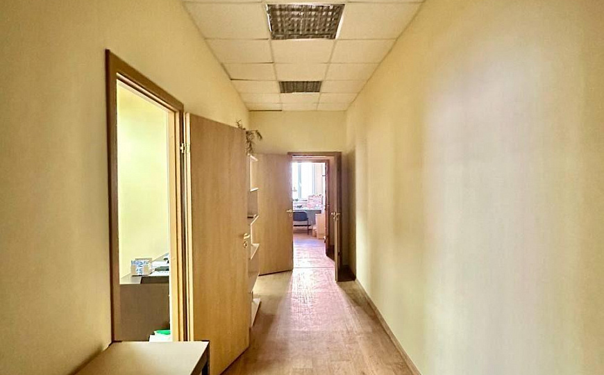 Офис 100 м² на ул.Революционной фото