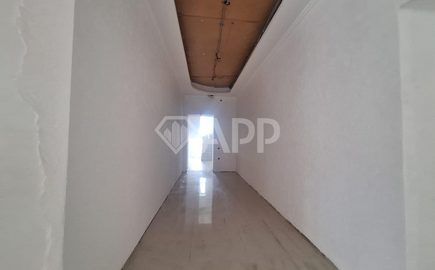 Продам комплекс зданий общей площадью 2 947,5 м² и земельный участок 33,65 сотки фото