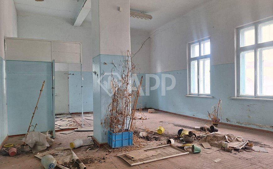 Продам комплекс зданий общей площадью 2 947,5 м² и земельный участок 33,65 сотки фото