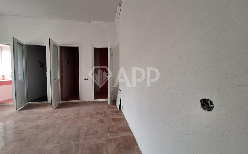 Продам комплекс зданий общей площадью 2 947,5 м² и земельный участок 33,65 сотки фото