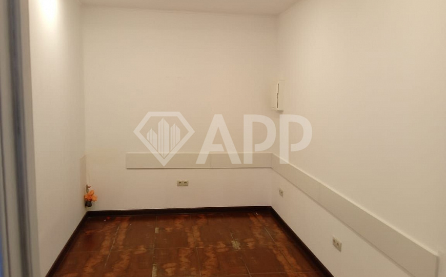 Сдаю помещение, 80 м² с высоким трафиком фото