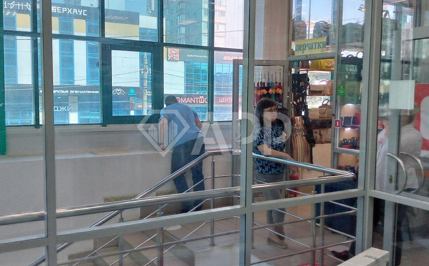 Торговое помещение в торговом центре, 21 м² фото