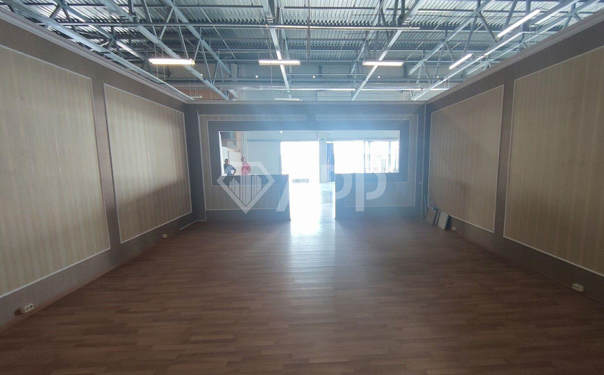 Бизнес-центр/офисный центр, 700 м² фото
