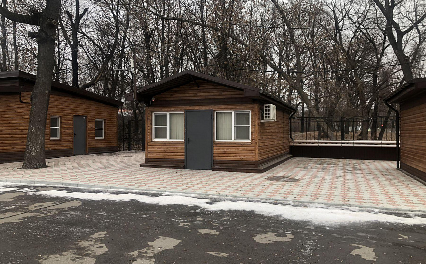 Отдельно стоящее здание со стоянкой 100 м2 фото