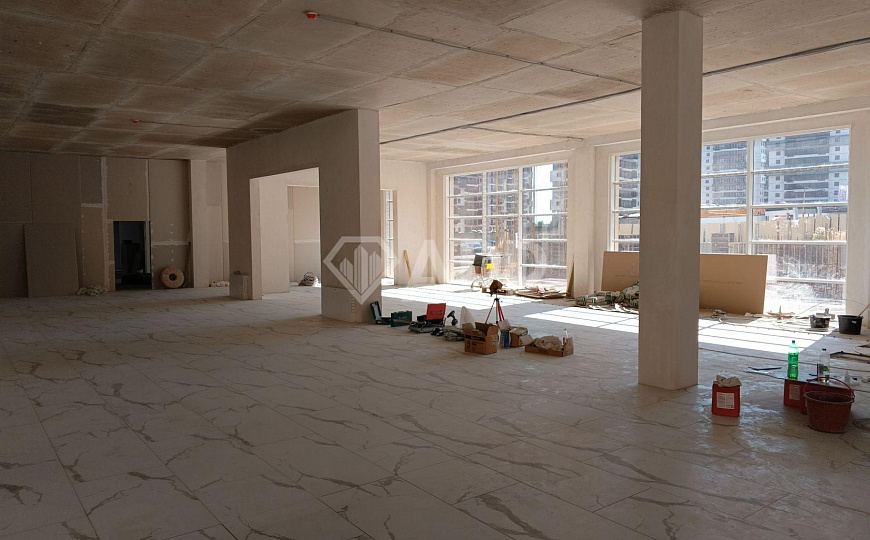 Сдам торговое помещение, до  275 м² фото