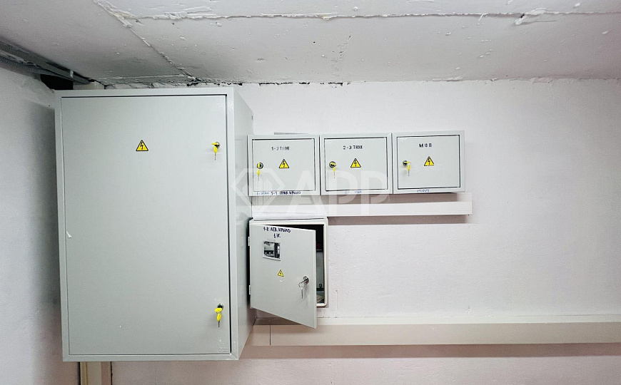 Сдаю торговое помещение, 320 м² фото