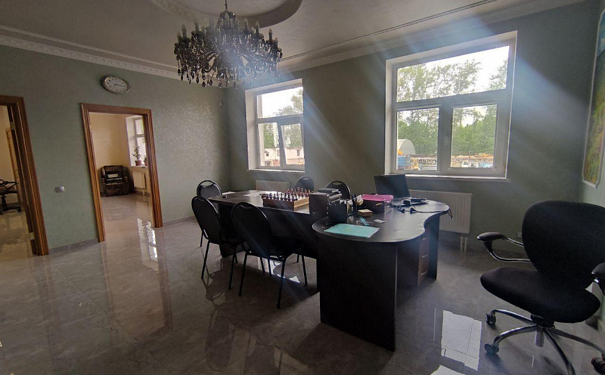 Сдам офисное помещение 300 м2 фото