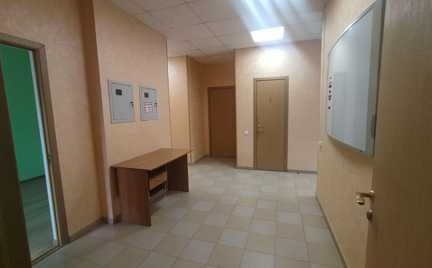 Сдам офисное помещение 300 м2 фото