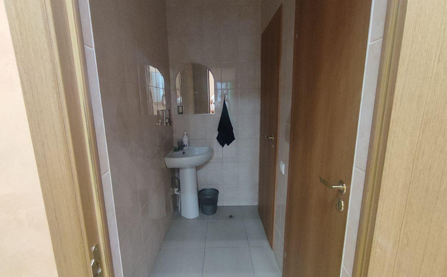 Сдам офисное помещение 300 м2 фото