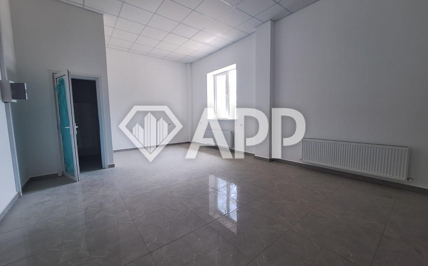 Сдам торговое помещение 112  м² От собственника. Без комиссии. фото