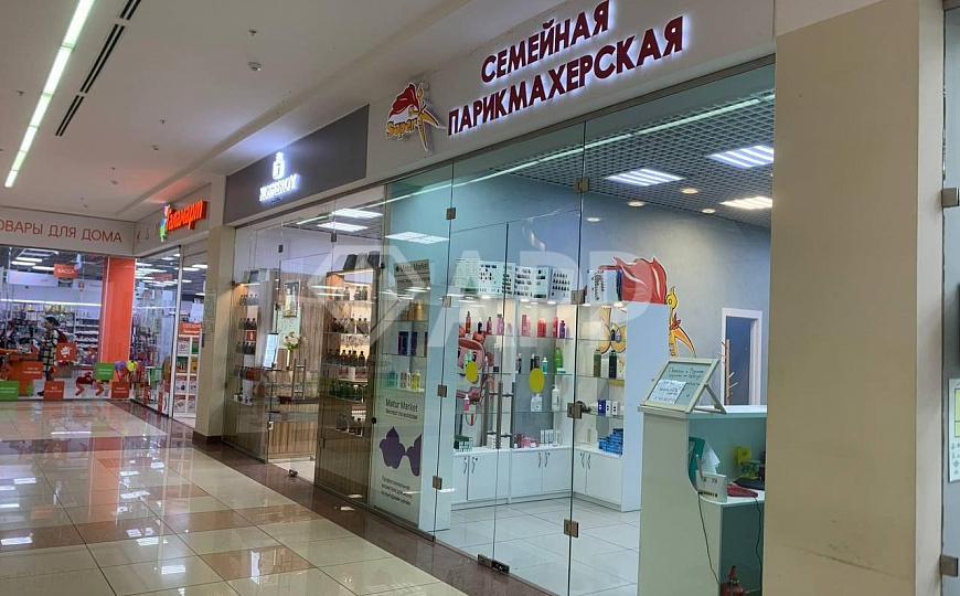 Торговое помещение в ТРЦ Республика фото
