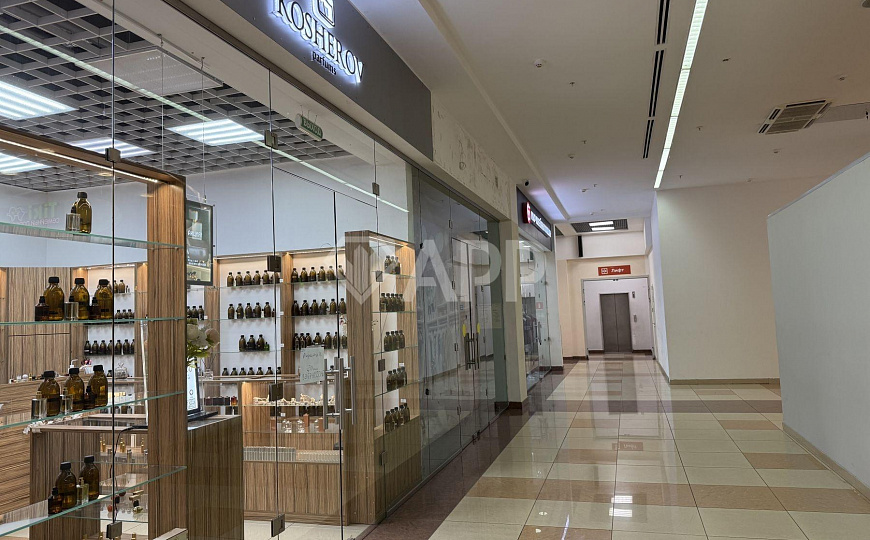 Торговое помещение в ТРЦ Республика фото