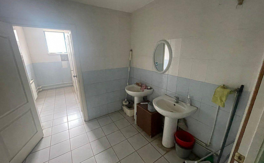 Сдам офисные помещения от 12 м.кв. до 32,7 м.кв. 313,3 м.кв. фото