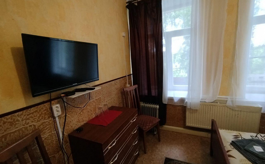 Гостиница 1000 м2 на 1линии фото