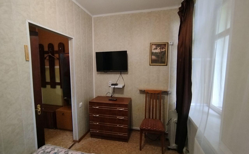 Гостиница 1000 м2 на 1линии фото