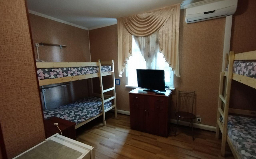 Гостиница 1000 м2 на 1линии фото