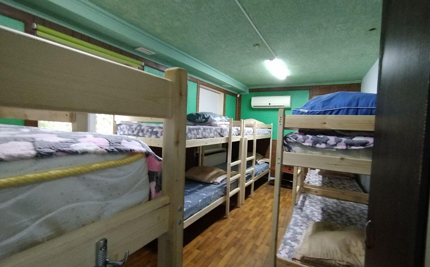 Гостиница 1000 м2 на 1линии фото