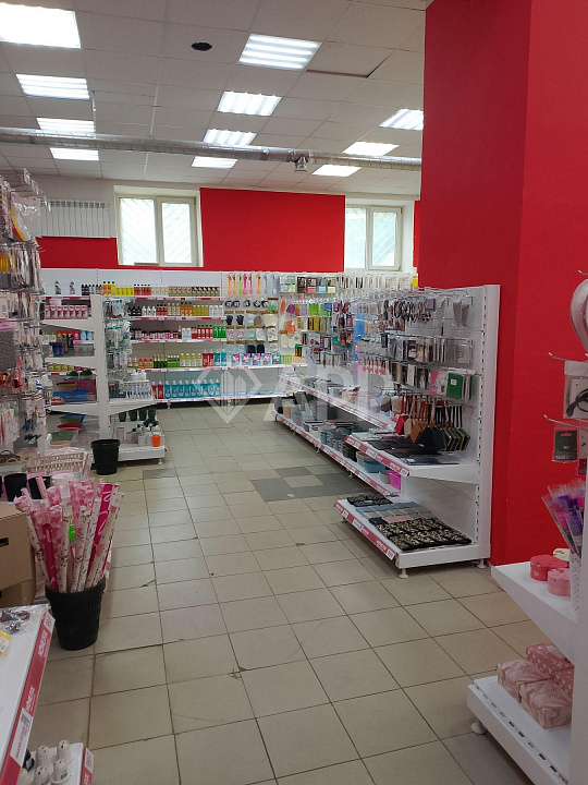 Помещение свободного назначения на трафике фото