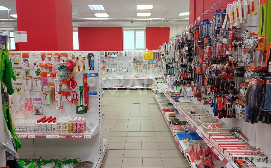 Помещение свободного назначения на трафике фото