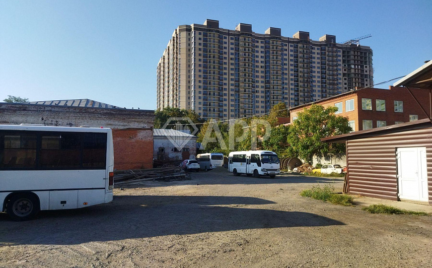 Сдаю торговое помещение, 1 000 м² фото