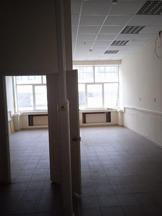 Продам офис 50м2 на втором этаже на Телегина фото