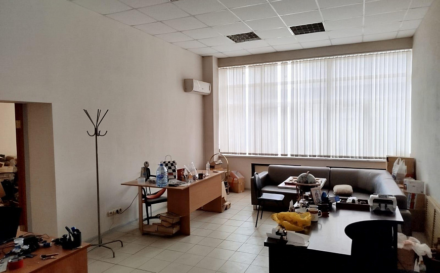 Продам офис 50м2 на втором этаже на Телегина фото