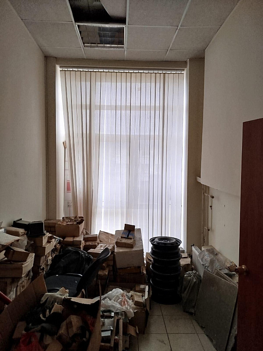 Продам офис 50м2 на втором этаже на Телегина фото