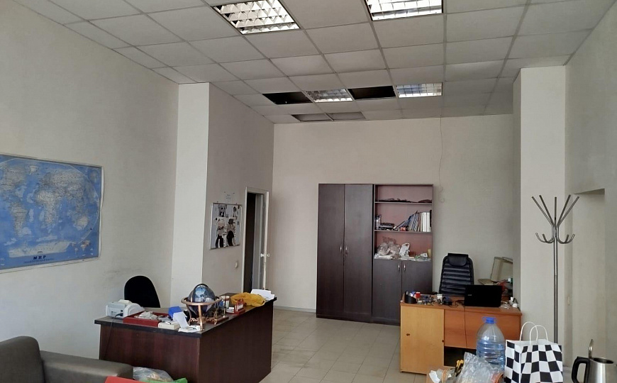 Продам офис 50м2 на втором этаже на Телегина фото