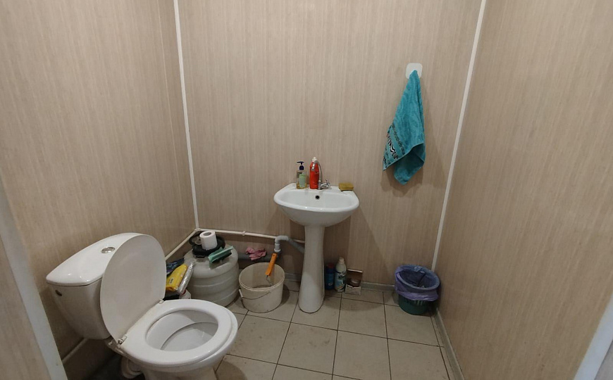 Продам офис 50м2 на втором этаже на Телегина фото