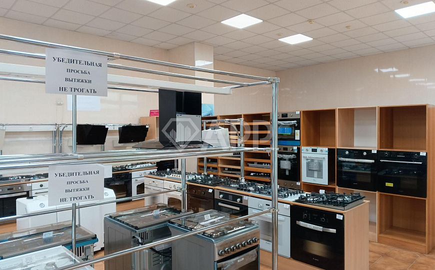 Сдам торговое помещение, от 60.5 до 152 м² фото