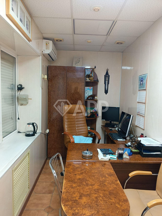 Сдам торговое помещение, от 60.5 до 152 м² фото