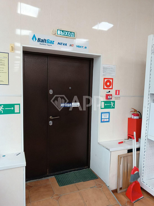 Сдам торговое помещение, от 60.5 до 152 м² фото