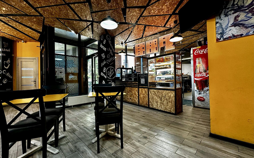 Здание 818,8 м² на 1 линии ул. Молодогвардейской фото