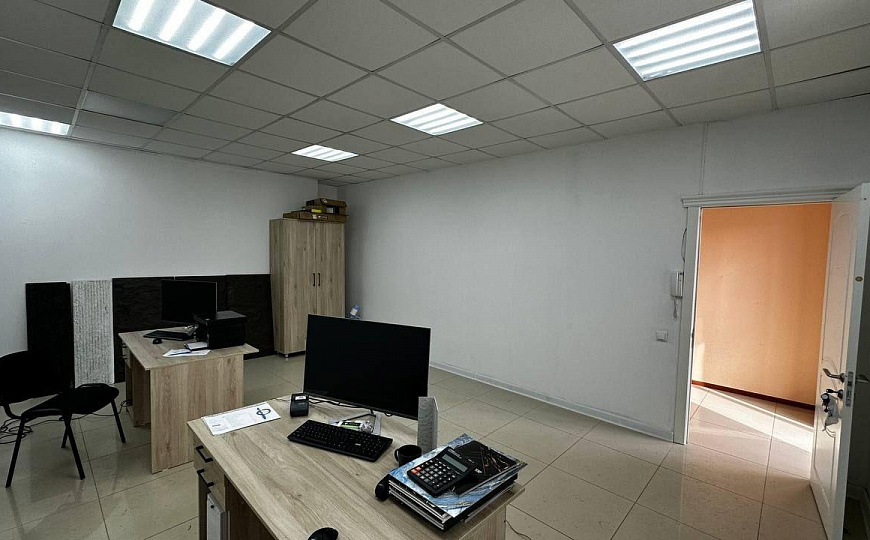 Аренда офис 30 м² (мокрая точка) фото