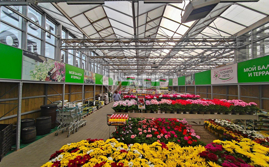 Продаю торговый центр, 3 800 м² фото