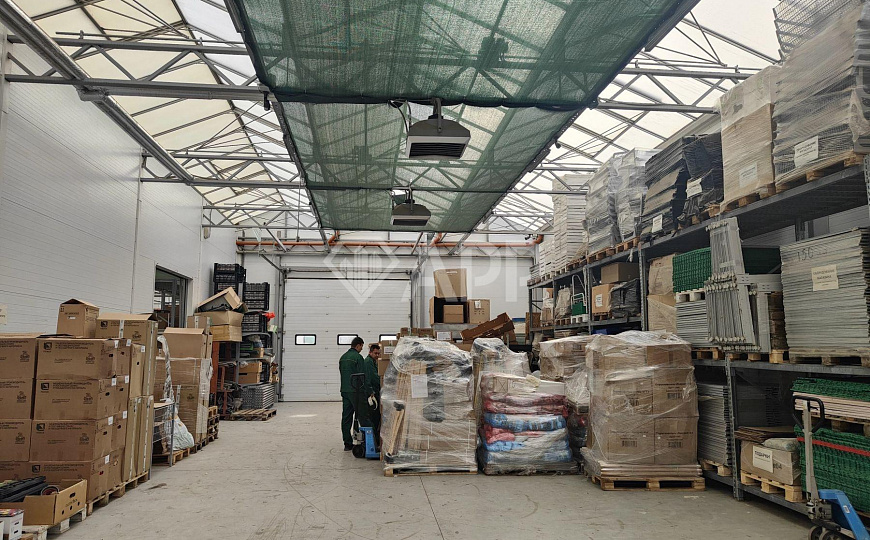 Продаю торговый центр, 3 800 м² фото