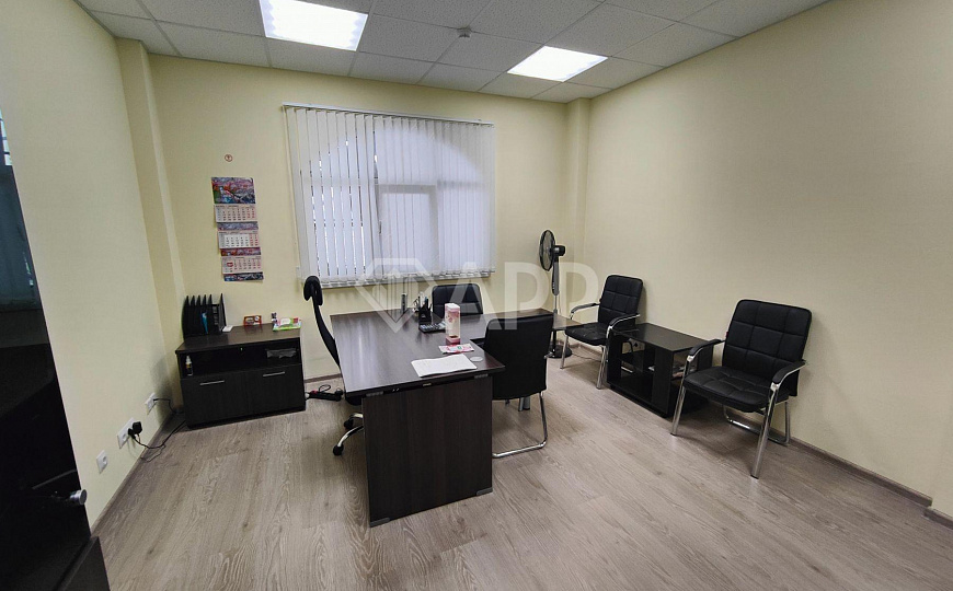 Продаю торговый центр, 3 800 м² фото