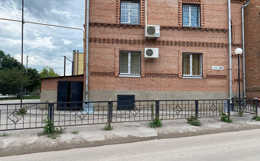 Отличное складское помещение 95 м² в центре села фото