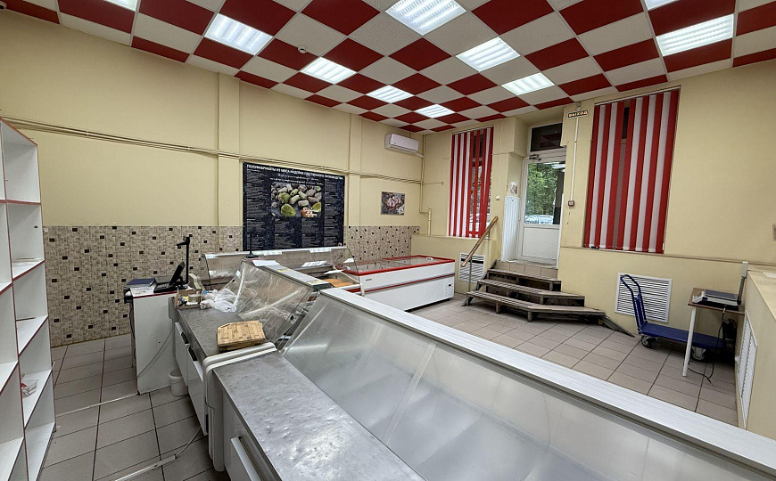 Сдам торговое помещение, 90 м² фото