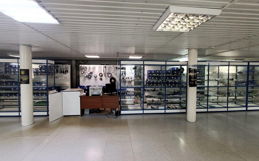 Уникальное помещение 800 м² на первой линии фото