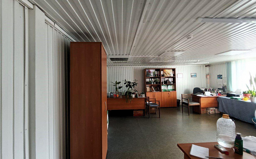 Уникальное помещение 800 м² на первой линии фото