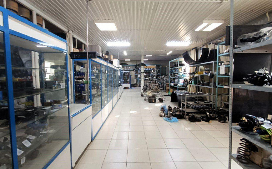 Уникальное помещение 800 м² на первой линии фото