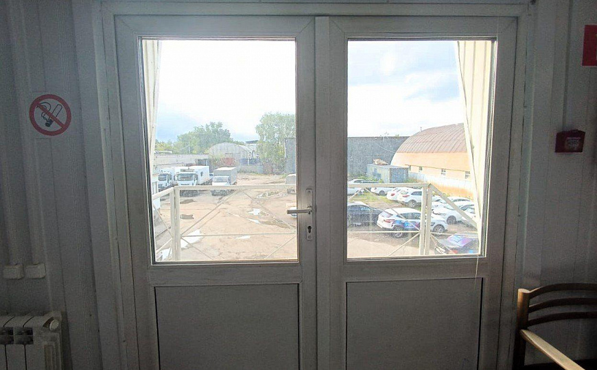 Уникальное помещение 800 м² на первой линии фото