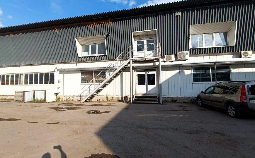 Уникальное помещение 800 м² на первой линии фото