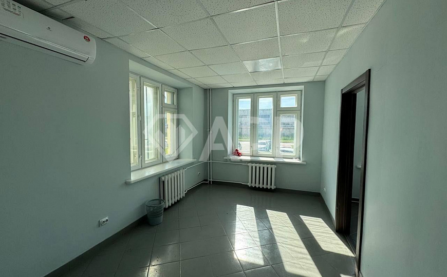 Офисное помещение 32.6 м² фото