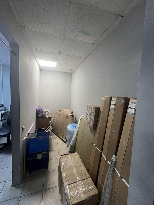 помещение  43м2  с арендаторами ОЗОН  фото